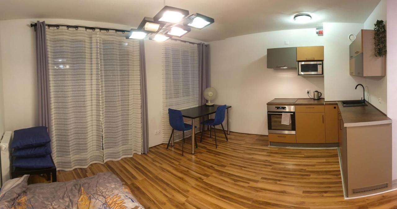 Mini Apartament Krakow Pn / Cracow North Z Parkingiem Exterior foto